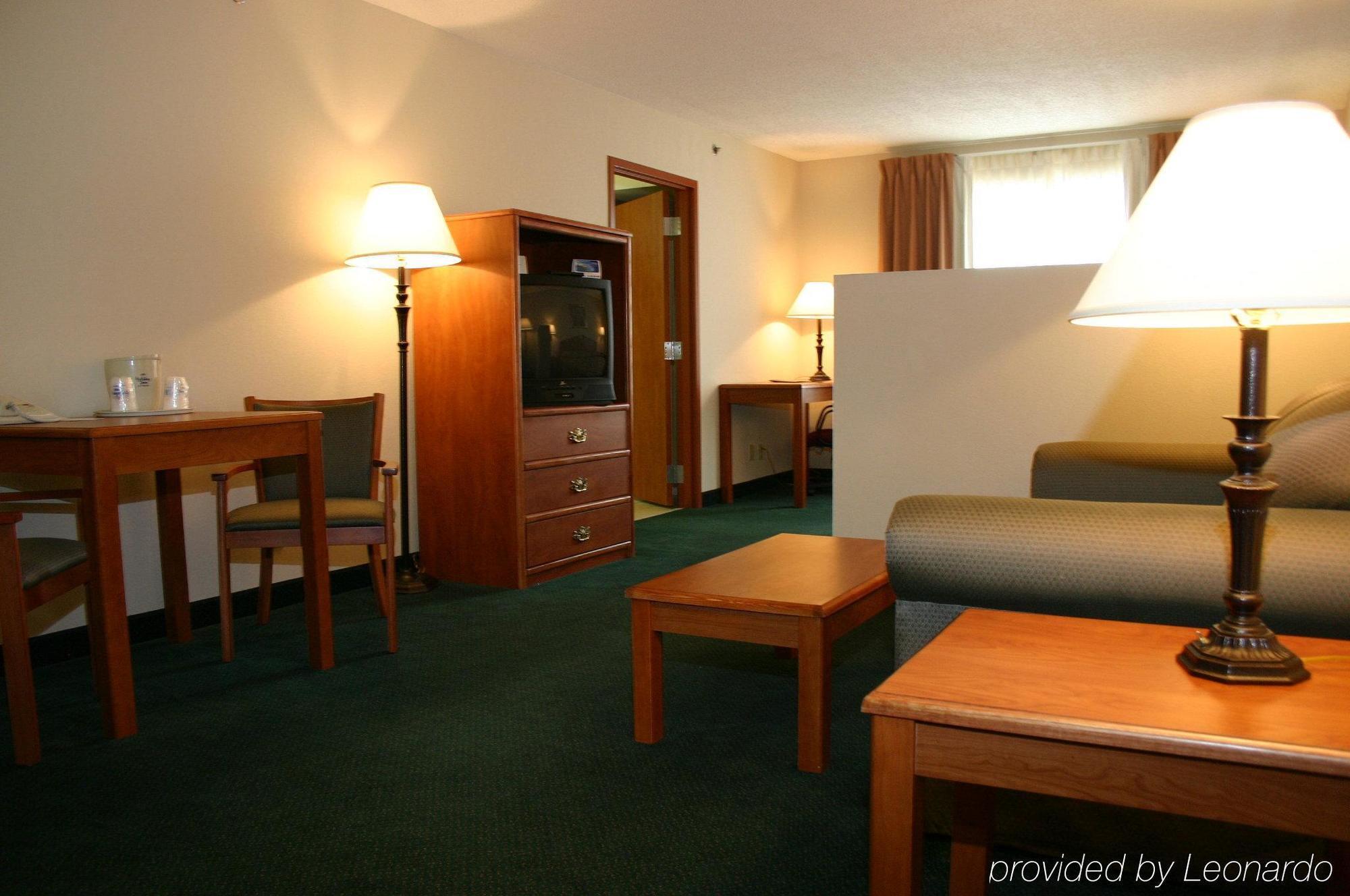 Holiday Inn Express Hotel & Suites Vinita By Ihg Стая снимка