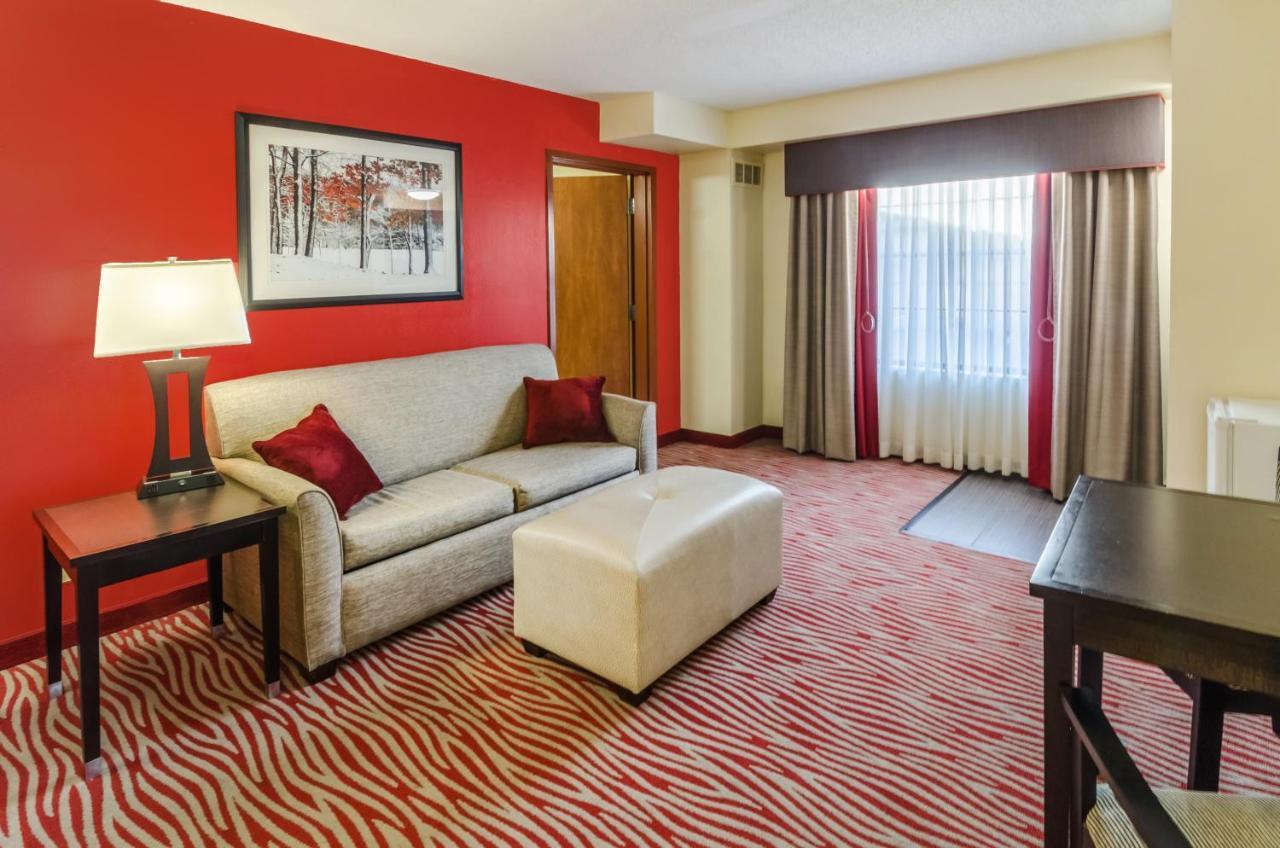 Holiday Inn Express Hotel & Suites Vinita By Ihg Екстериор снимка