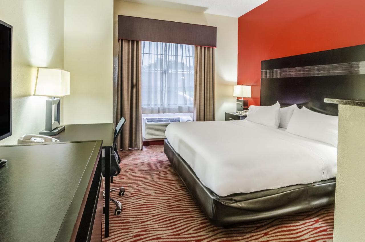 Holiday Inn Express Hotel & Suites Vinita By Ihg Екстериор снимка